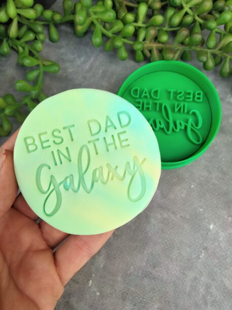 Best Dad in the Galaxy Round Cookie Fondant Stamp Embosser and Cutter – Fathers Day