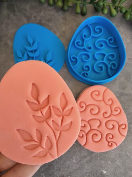 Easter Egg Shape Cookie Cutter and 2 Cookie Embosser Patterns