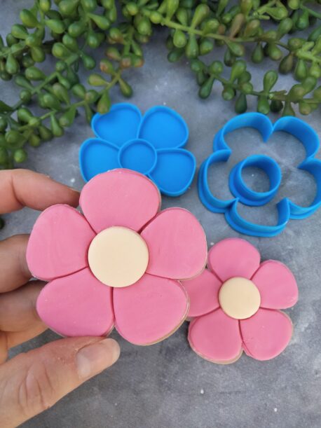 5 Petal Flower Cookie Cutter and Fondant Embosser Stamp Set - Daisy Flower