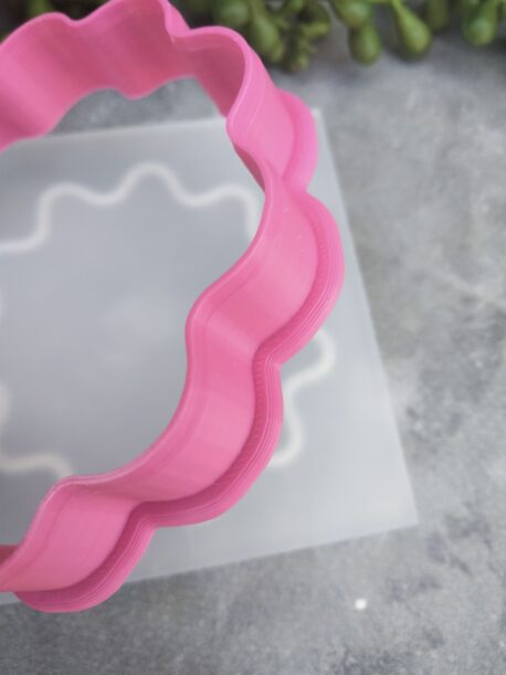 Wavy Border Cookie Cutter and Raised Stamp Set Round and Rectangle