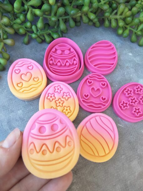 4 Mini Egg Pattern Cookie Embossers and Mini Egg Shaped Cookie Cutter Set - Easter