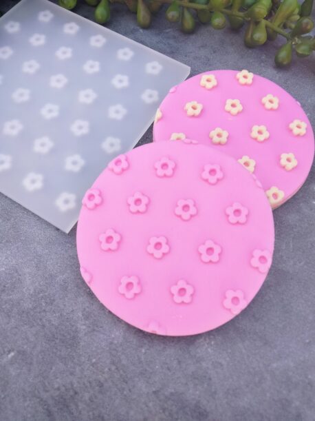 Daisy Pattern Texture Fondant Cookie Stamp with Raised Detail