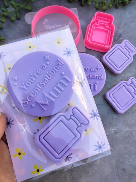 You're a Scentsational Mum Raised Cookie Stamp with Perfume Cookie Cutter Set – Mothers Day Pun